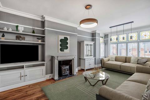 3 bedroom flat for sale, Kings Road, Richmond TW10