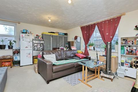 2 bedroom apartment for sale, Caddow Road, Norwich