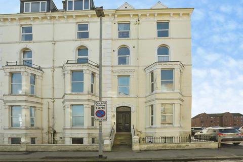 1 bedroom flat for sale, Carlisle Road, Bridlington, YO15