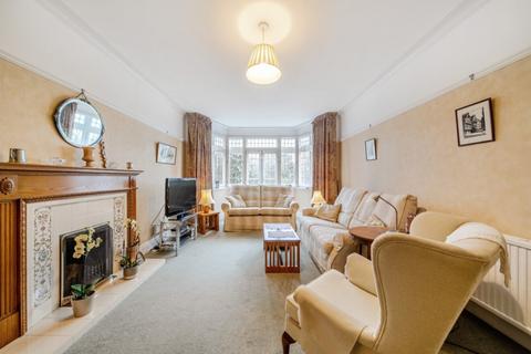 4 bedroom detached house for sale, Shaftesbury Avenue, Kenton, HA3 0QX