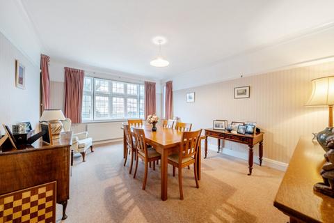 4 bedroom detached house for sale, Shaftesbury Avenue, Kenton, HA3 0QX