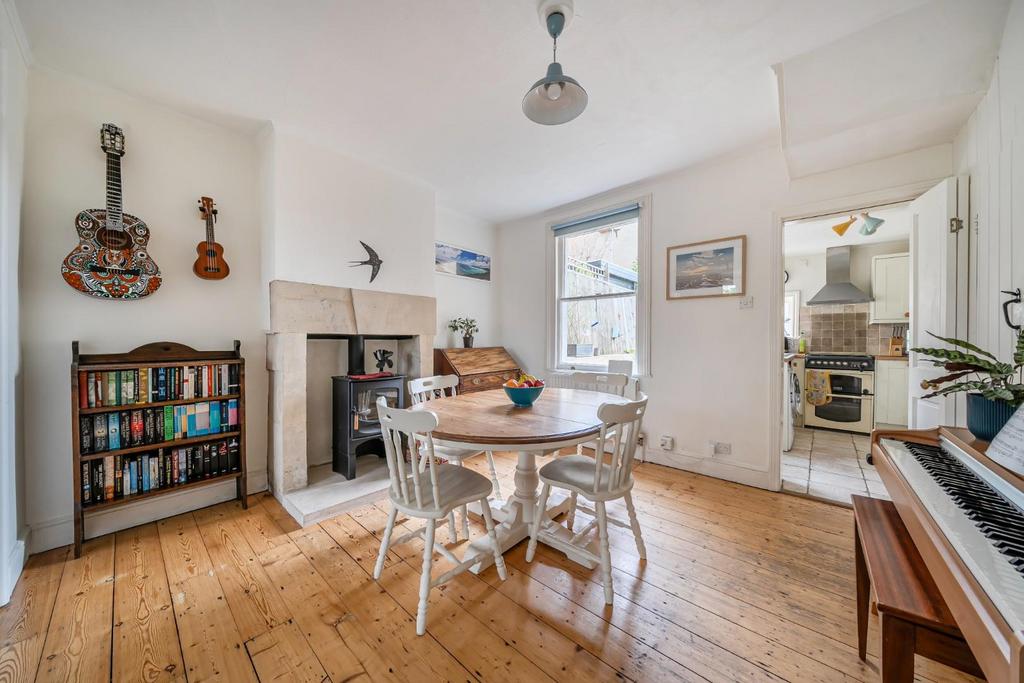 Dining Room.jpg