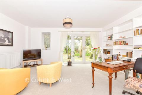 Stein Road, Southbourne, Hampshire