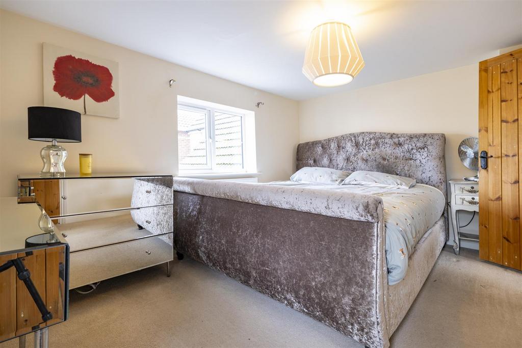Bedroom 1 .jpg
