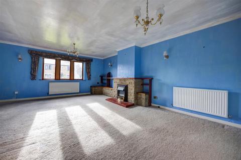 undefined, Kirkdale, Clapham
