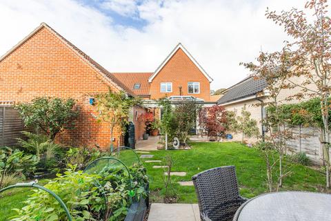 undefined, Spacious Family Property with Orangery, Ideally Located in Holt