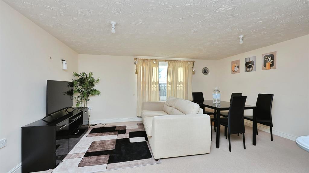 2-Bed at Caddow Road