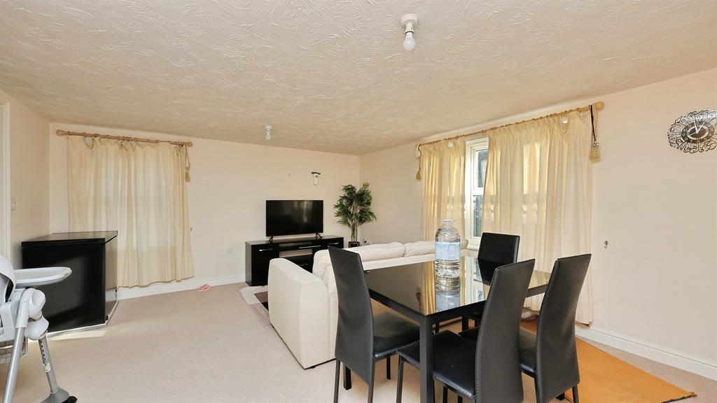 2-Bed at Caddow Road