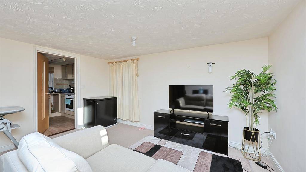 2-Bed at Caddow Road