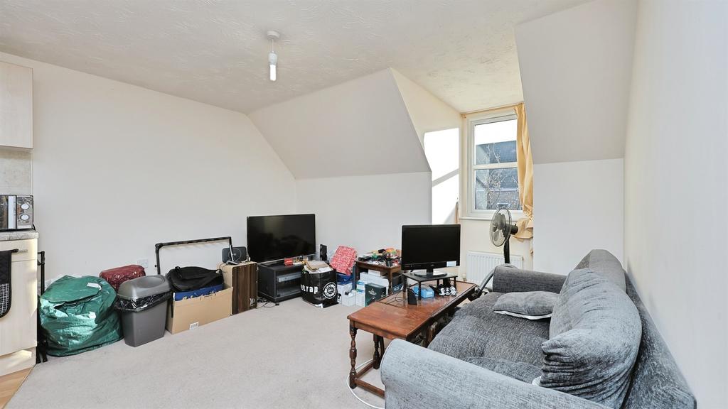 1-Bed at Caddow Road