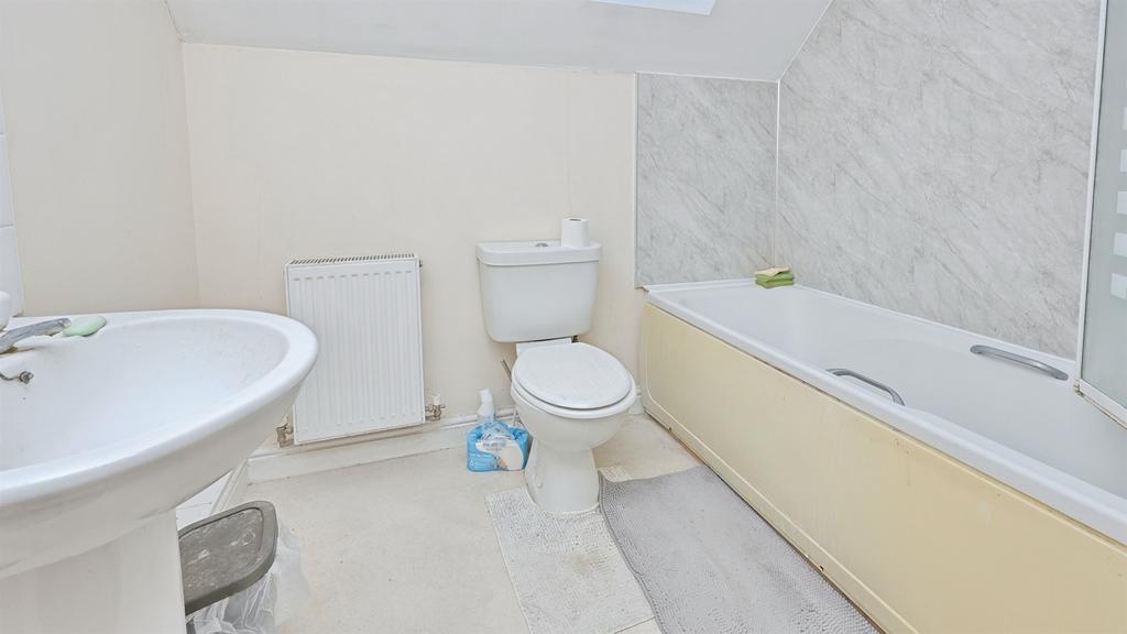 1-Bed at Caddow Road