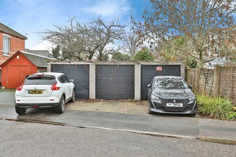 2 bedroom apartment for sale, Richmond Park Road, BOURNEMOUTH