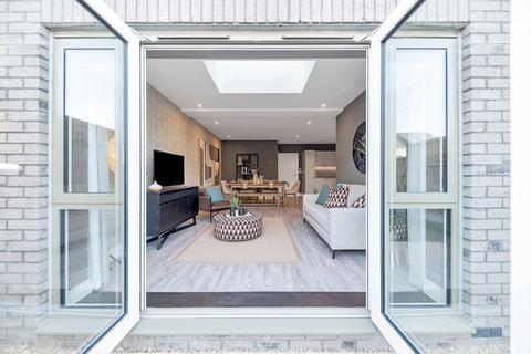 4 bedroom end of terrace house for sale, Massingham Way, Waterbeach, CB25