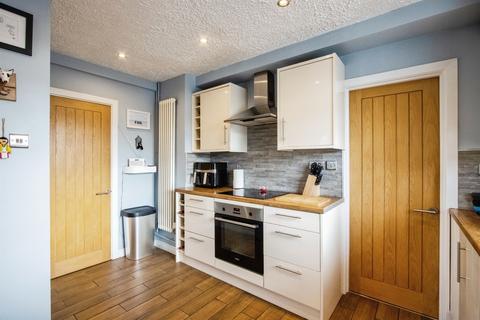 undefined, Brooklands Lane, Leeds