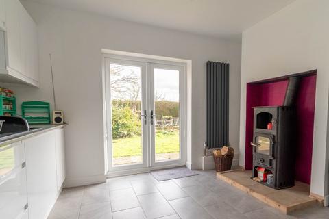 2 bedroom bungalow for sale, Creake Road, Sculthorpe, NR21