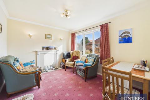 2 bedroom semi-detached bungalow for sale, West Vale, Filey