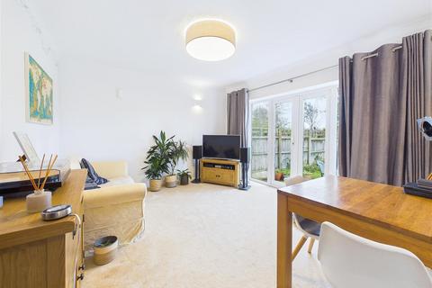 undefined, Dyott Avenue, Whittington