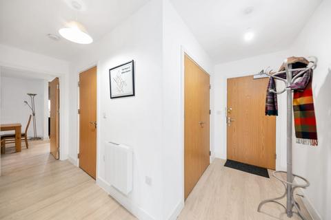 2 bedroom flat for sale, Atlas Way, Oakgrove, MK10