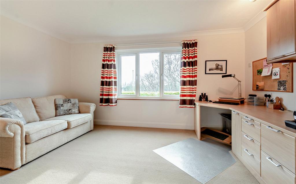 Bedroom/Study