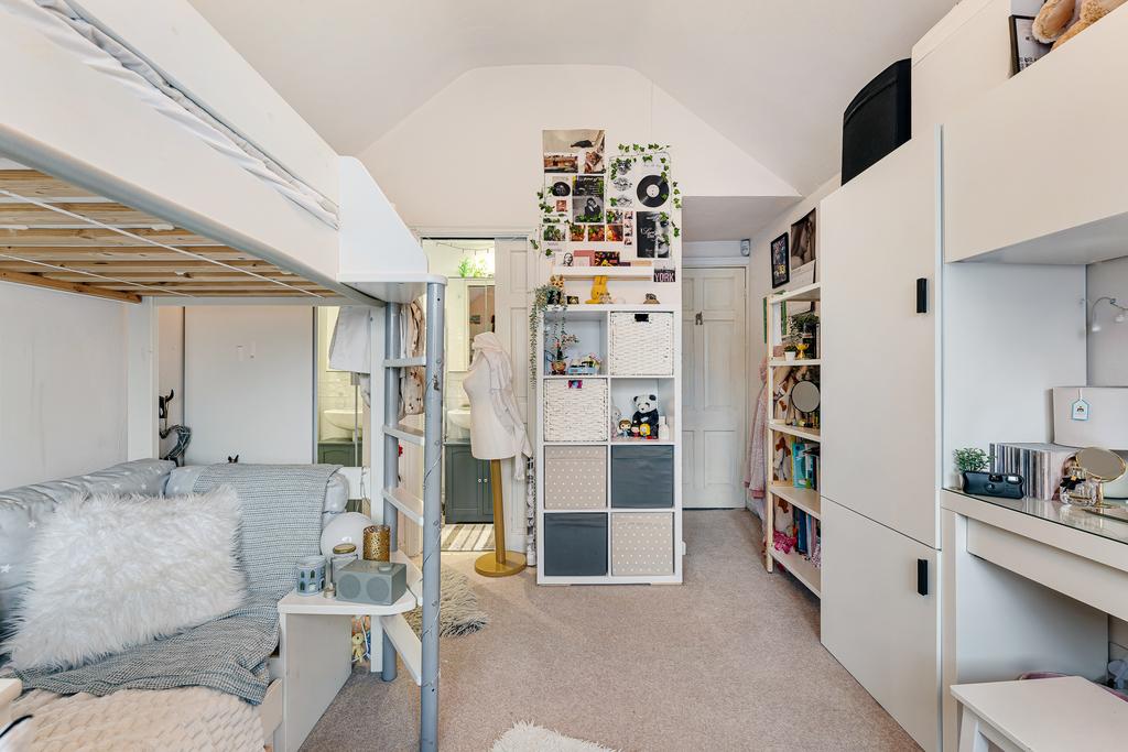 234 Highham Lane-7.jpg