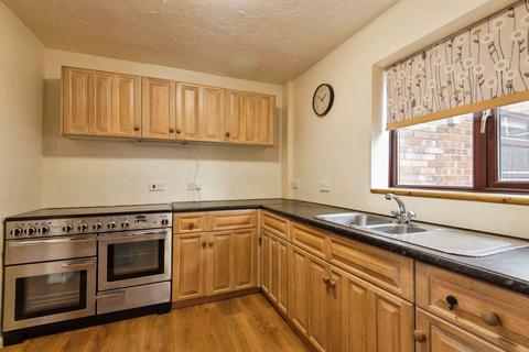 4 bedroom semi-detached house for sale, The Crescent, Stanford, Biggleswade, Bedfordshire, SG18