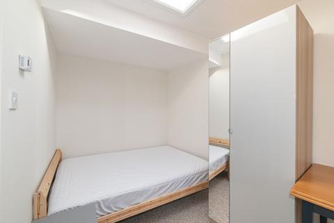 undefined, Grasmere Avenue, London, SW19
