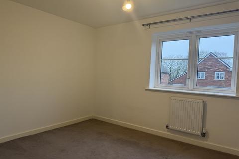 2 bedroom semi-detached house to rent, Northampton NN4