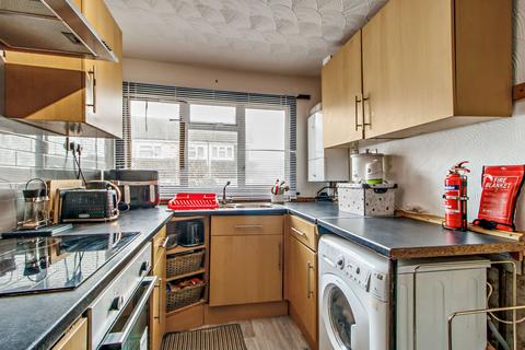 undefined, Flint Close, Luton LU3