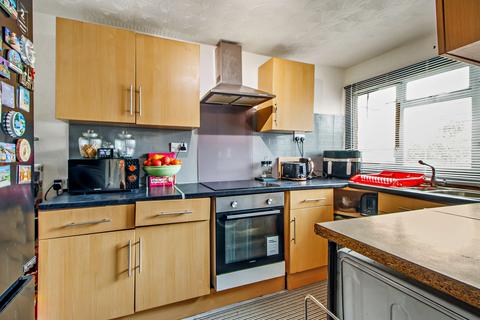 undefined, Flint Close, Luton LU3