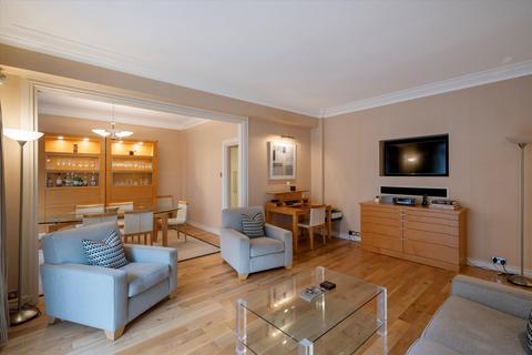2 bedroom flat for sale, Kingston House North, Prince's Gate, London SW7