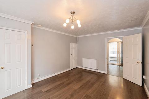 3 bedroom end of terrace house for sale, South View Close, Willand, Cullompton