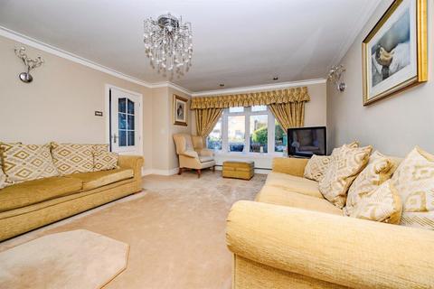 4 bedroom semi-detached house for sale, Chambersbury Lane, Hemel Hempstead
