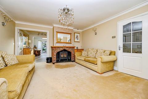 4 bedroom semi-detached house for sale, Chambersbury Lane, Hemel Hempstead