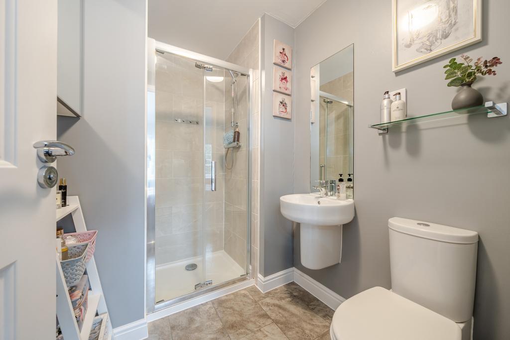 Ensuite Shower Room