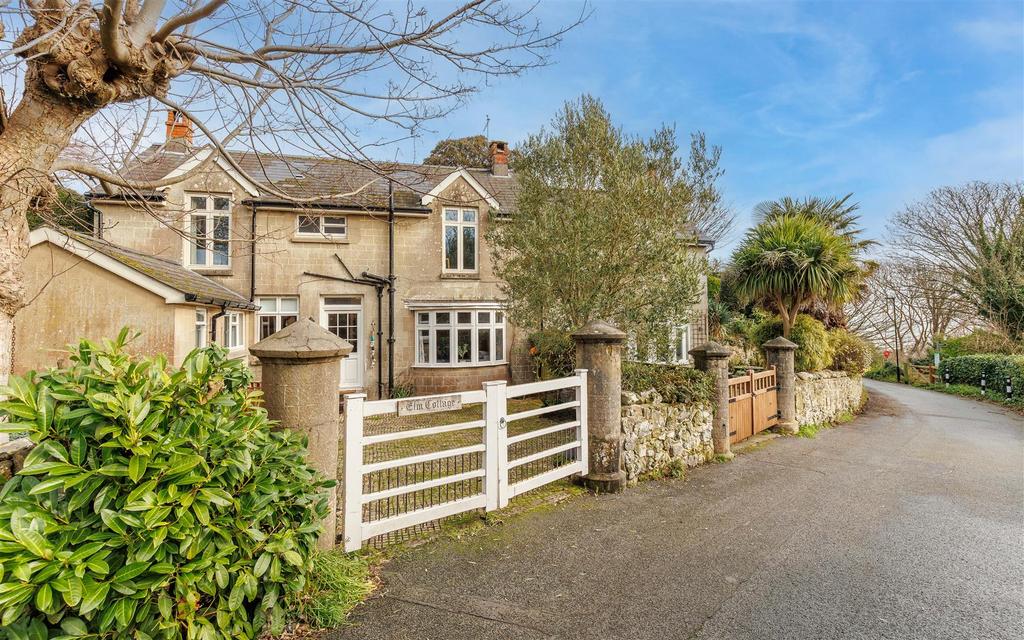 Elm Cottage &amp; Beech Cottage