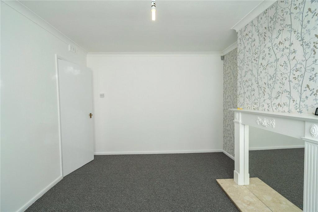 Living Room (2)