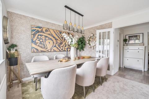 5 bedroom detached house for sale, Merrick Way, Valley Park, Chandler's Ford