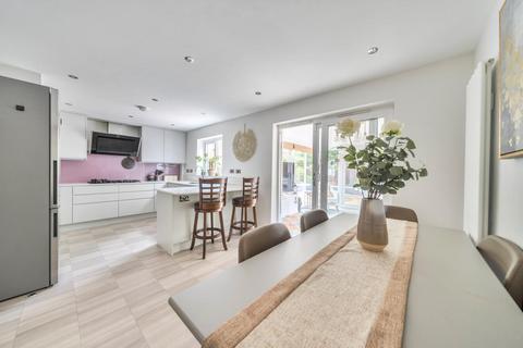 5 bedroom detached house for sale, Merrick Way, Valley Park, Chandler's Ford