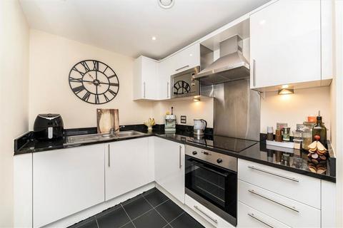1 bedroom flat for sale, Merryweather Place, London SE10