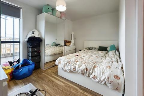 undefined, X1 Aire, Cross Green Lane, Leeds, West Yorkshire, LS9