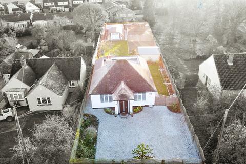 3 bedroom detached bungalow for sale, Kynaston Road, Panfield, Braintree