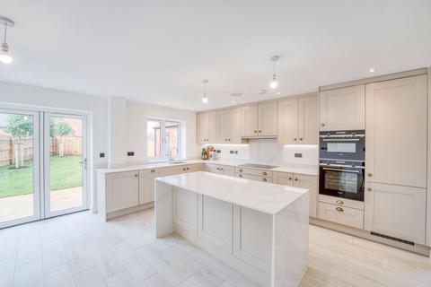 undefined, Russell Road, Toddington, LU5