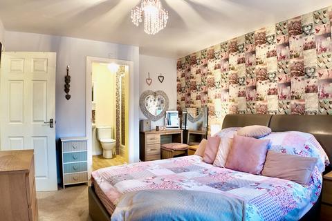 4 bedroom detached house for sale, Llys Cyncoed, Oakdale, NP12