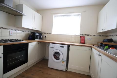 2 bedroom house for sale, Knaphill Crescent, Northampton
