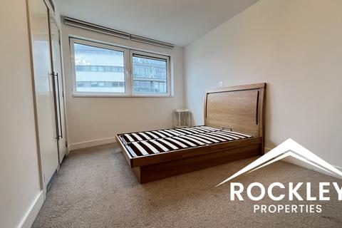 2 bedroom flat to rent, Basin Approach, London E16