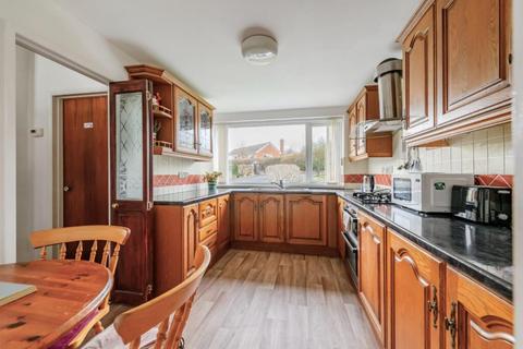3 bedroom detached house for sale, Upper Pool Hill, Dawley, Telford