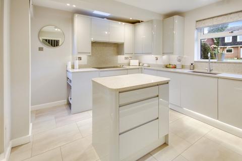 6 bedroom detached house for sale, Hill House Close, Turners Hill, RH10