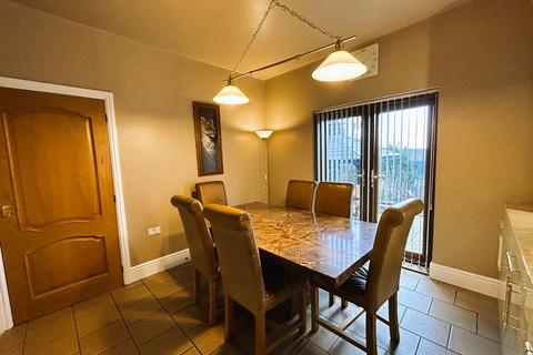 undefined, Charlemont Avenue, West Bromwich B71