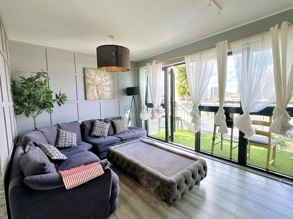 Lounge/Diner