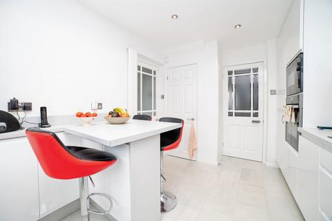 3 bedroom detached house for sale, Aylesham Avenue, Nottingham NG5